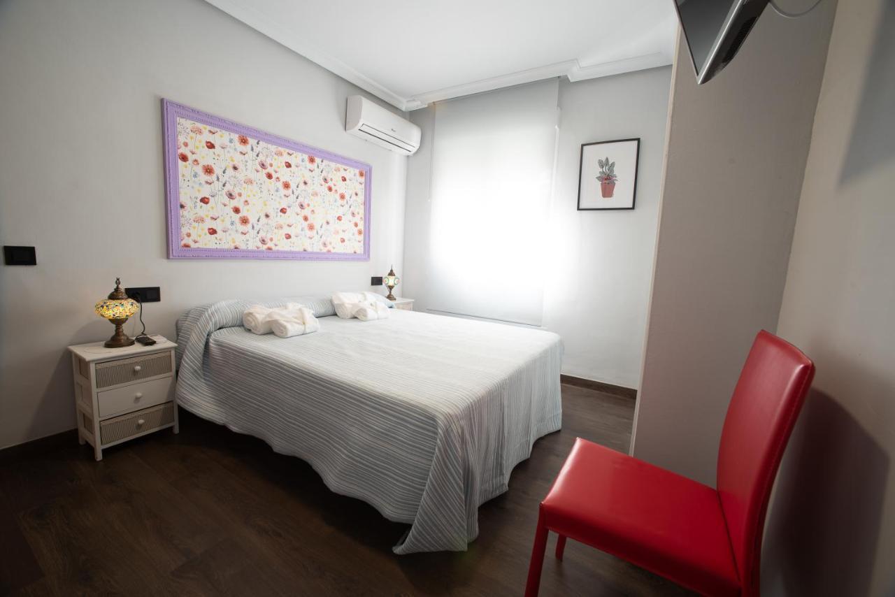 Del Arzobispo Apartamento Plasencia Exterior foto